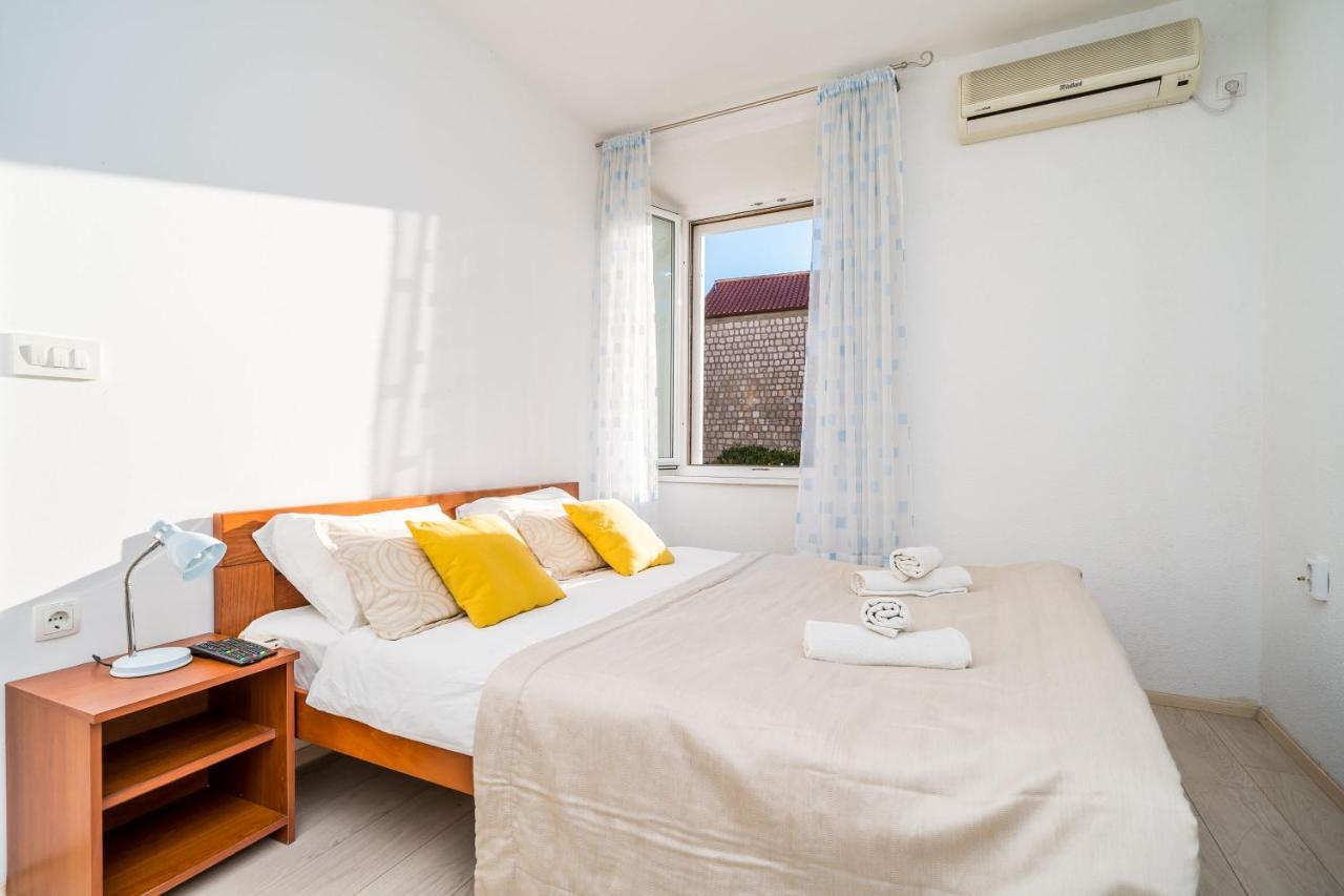 Deluxe Rooms With A Terrace View At Old City Gate 두브로브니크 외부 사진