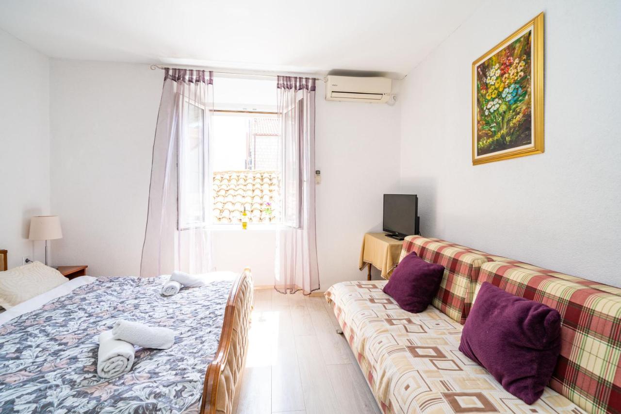 Deluxe Rooms With A Terrace View At Old City Gate 두브로브니크 외부 사진