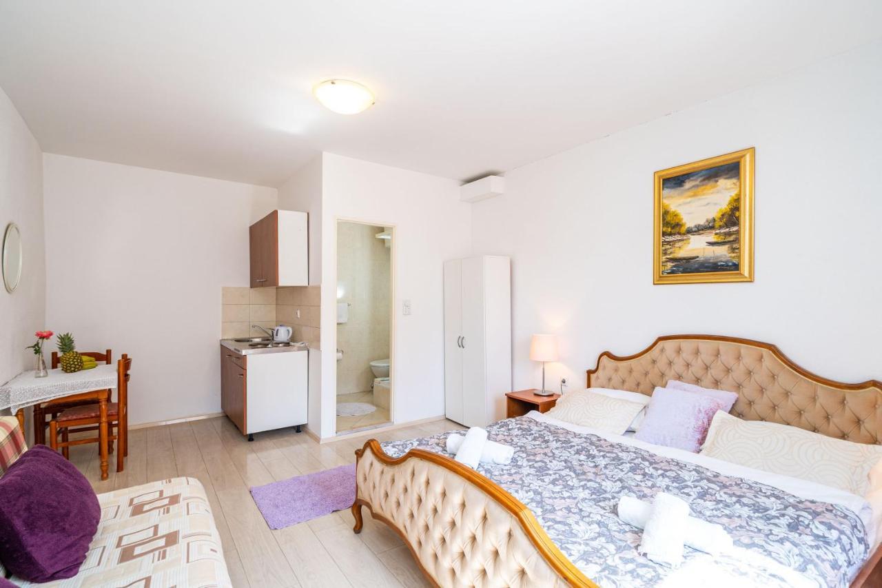 Deluxe Rooms With A Terrace View At Old City Gate 두브로브니크 외부 사진