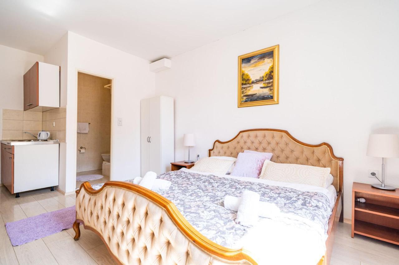 Deluxe Rooms With A Terrace View At Old City Gate 두브로브니크 외부 사진