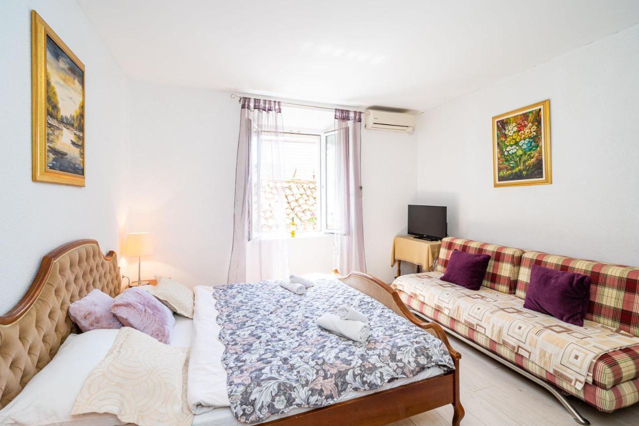 Deluxe Rooms With A Terrace View At Old City Gate 두브로브니크 외부 사진