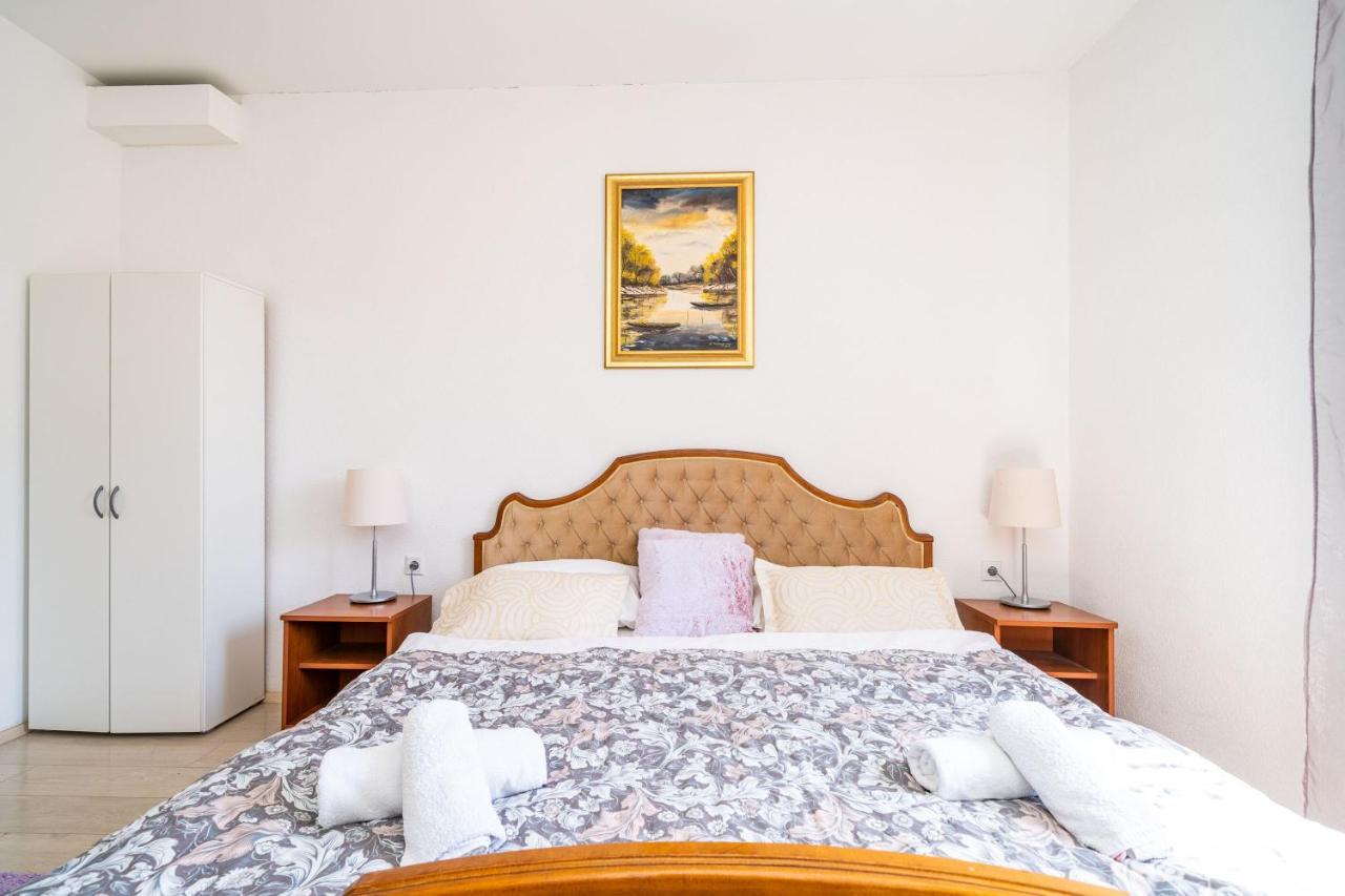 Deluxe Rooms With A Terrace View At Old City Gate 두브로브니크 외부 사진